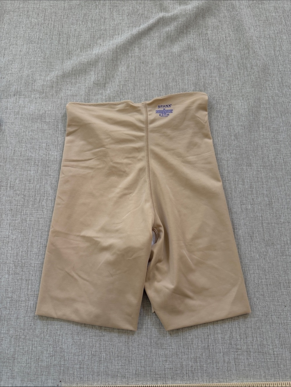 Spanx Shaping High Waist Shorts size Medium Mid Thigh Shaper nude Tummy Control - Picture 5 of 8